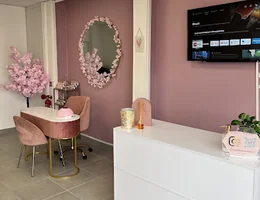 Le Salon Rose (Yasmina Beauty Academy)