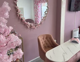 Le Salon Rose (Yasmina Beauty Academy)