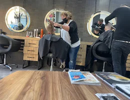 New Style Salon de Beauté / Coiffeur mixte