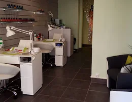 NG NAIL BAR