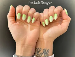 Dea nails designer (chez Mod's Hair Versailles)