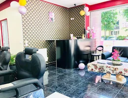 Riya Beauty Center