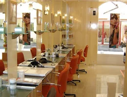 Camille Albane - Coiffeur Nîmes