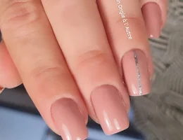 D'Un Ongle à l'Autre