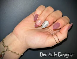 Dea nails designer (chez Mod's Hair Versailles)