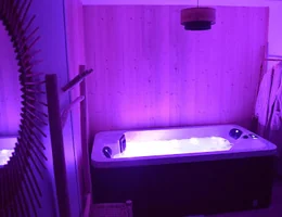 CONCEPT SPA Massage/Epilation/Jacuzzi